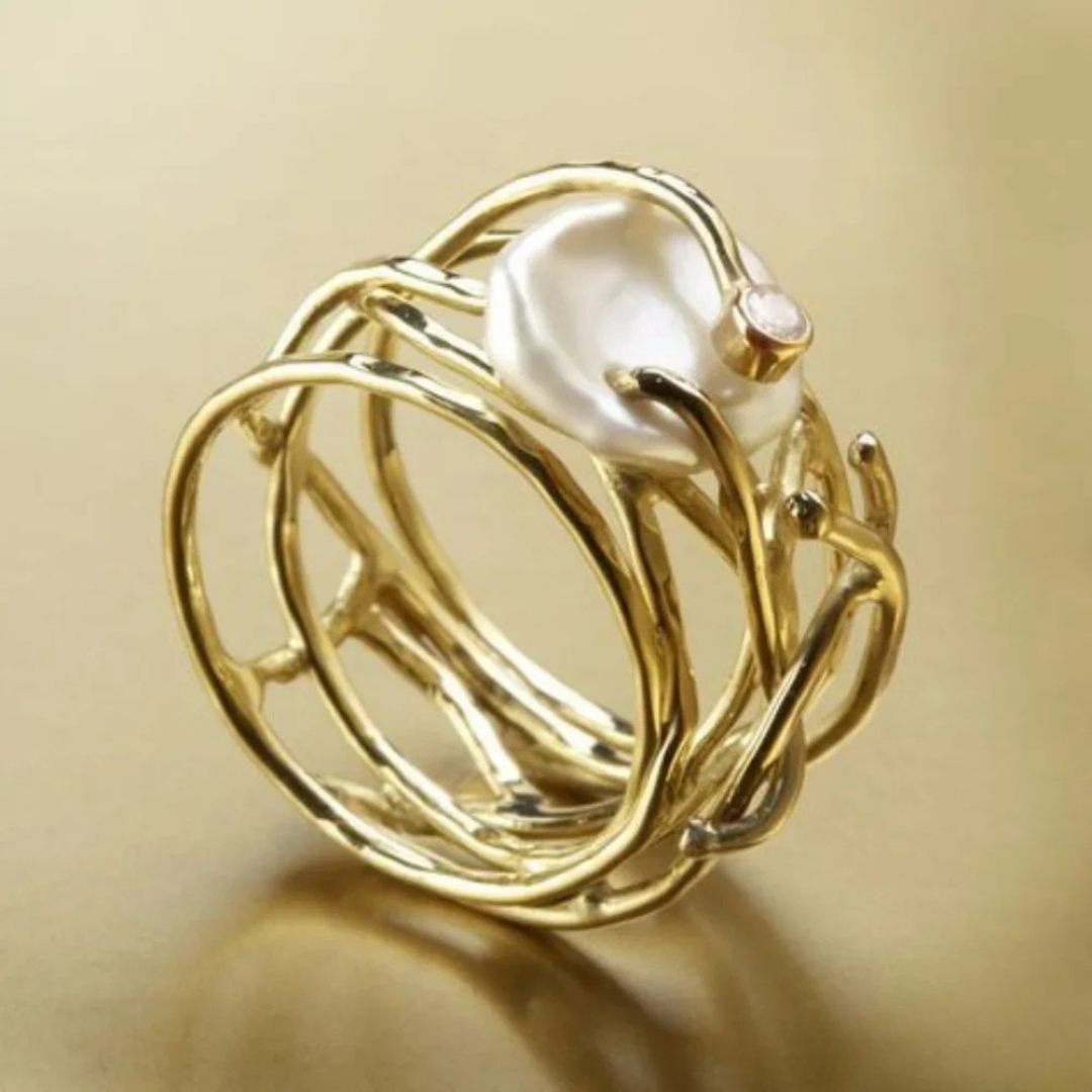 Oceana Spark | Thin pearl ring