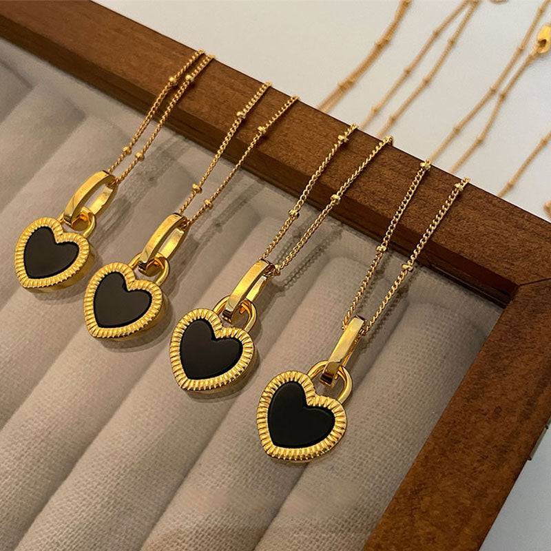 Black and White Heart Necklace Shadow Light I