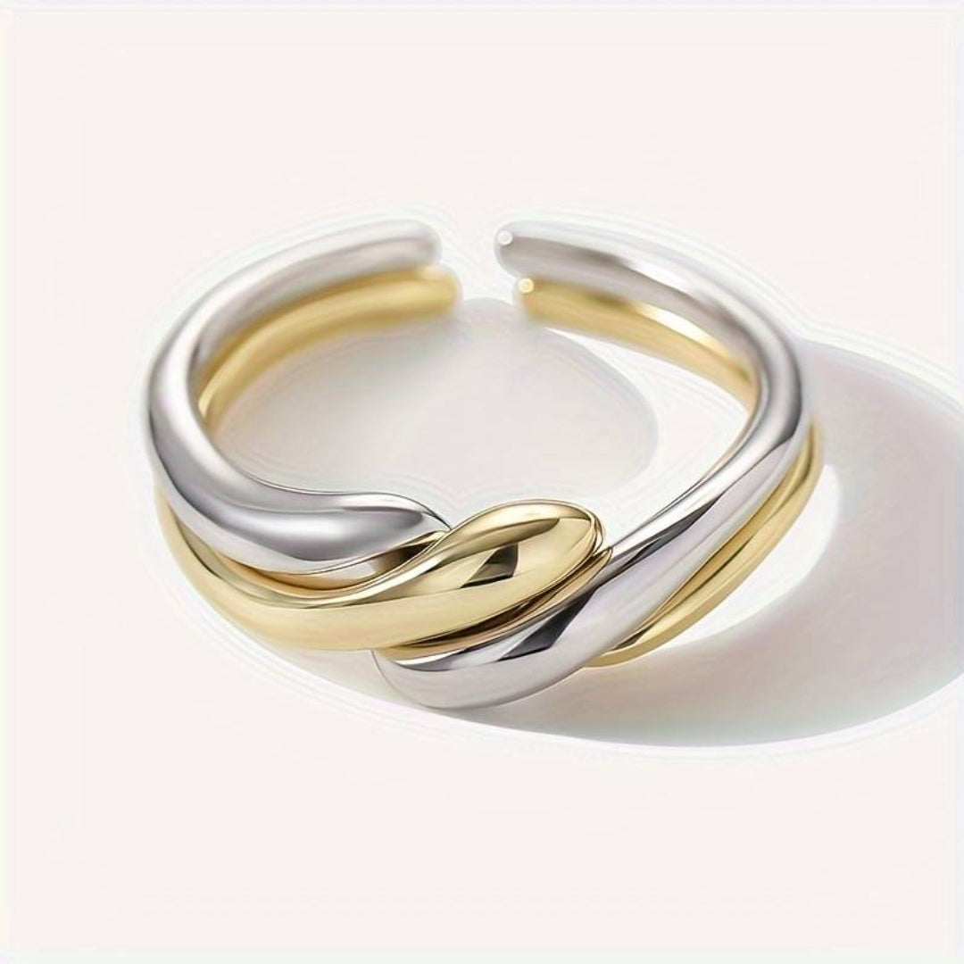 Knotted ring