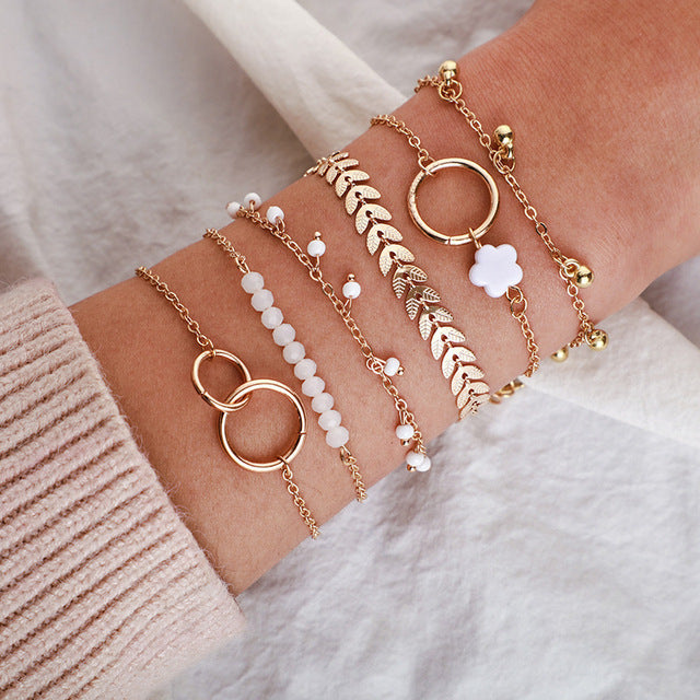 Pack of bracelets