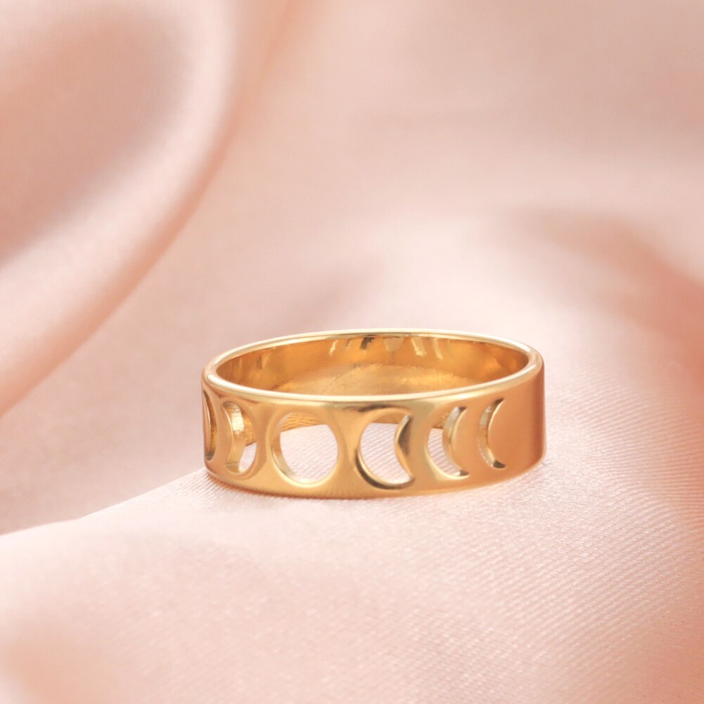 Lunar Cycle Ring