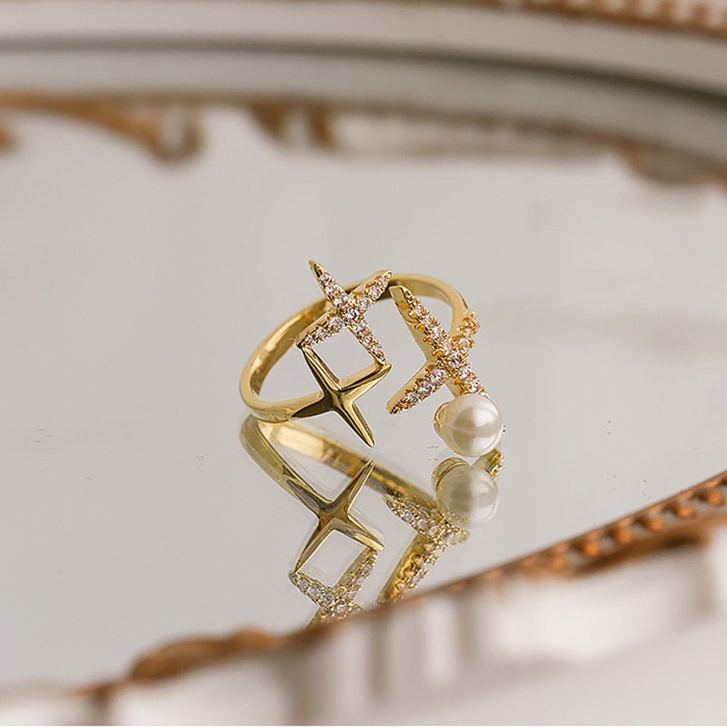 Adjustable golden pearl star ring