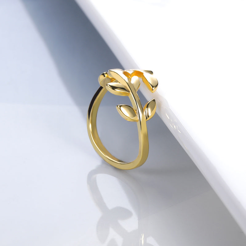 Adjustable leaf ring