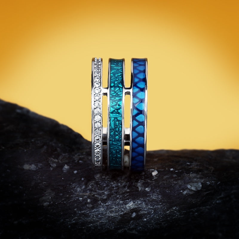 Multicolored blue round geometric ring