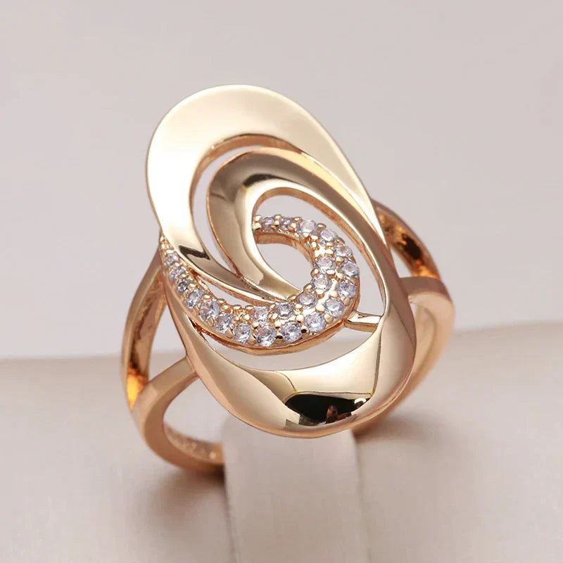 Elegant spiral ring with zircons