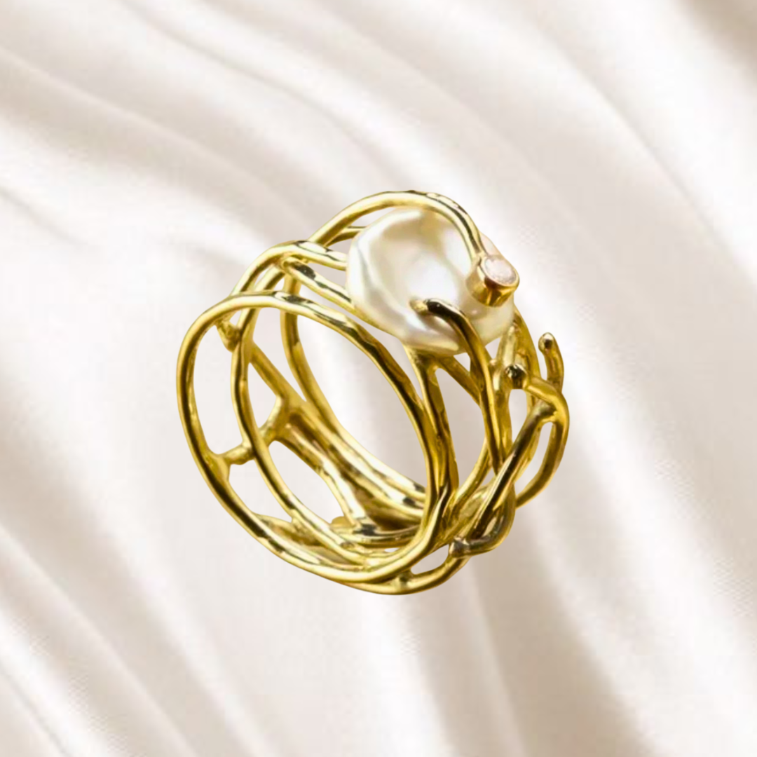 Oceana Spark | Thin pearl ring