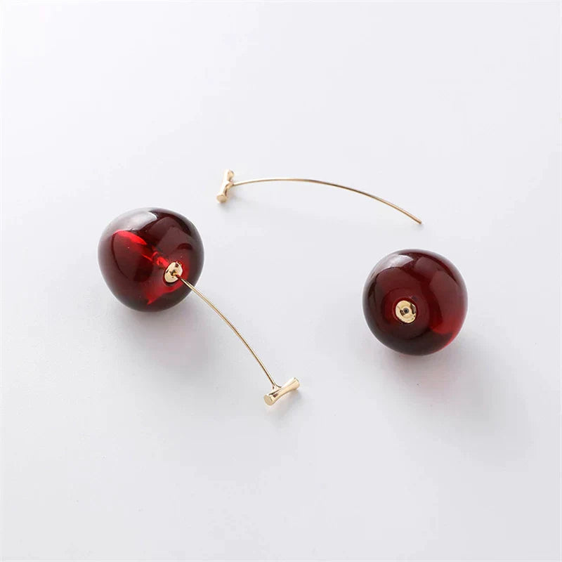 Luxury earrings with red cherries