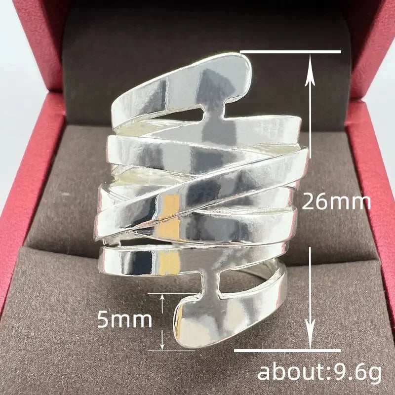 Curved line | Layered ring