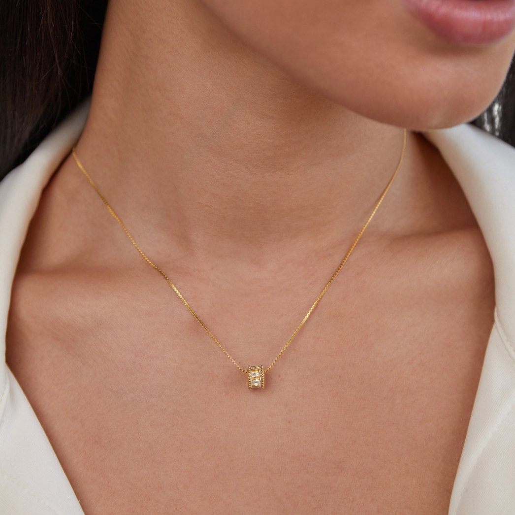 Gigi crystal necklace