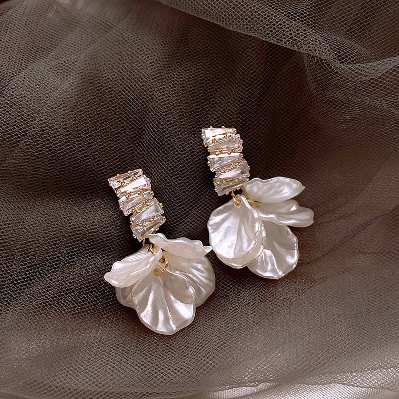 Elegant white petal earrings