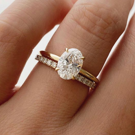 Elegant ring