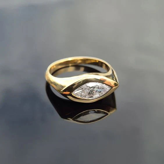 Crystal eye ring