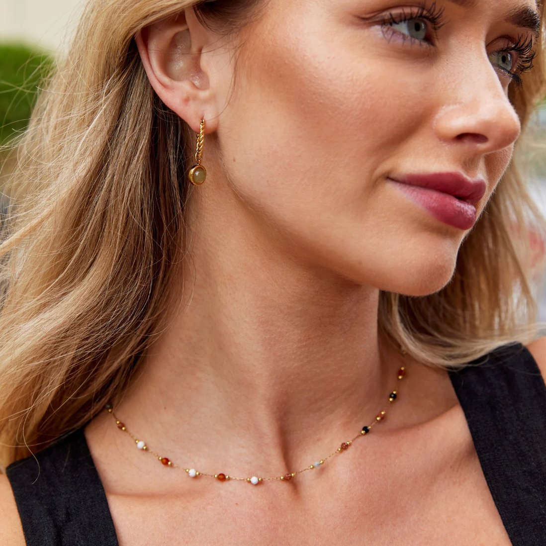 Luly stone necklace
