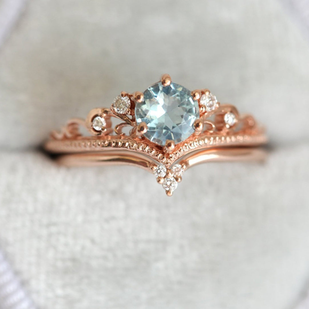 Crystal ring with a rounded turquoise c