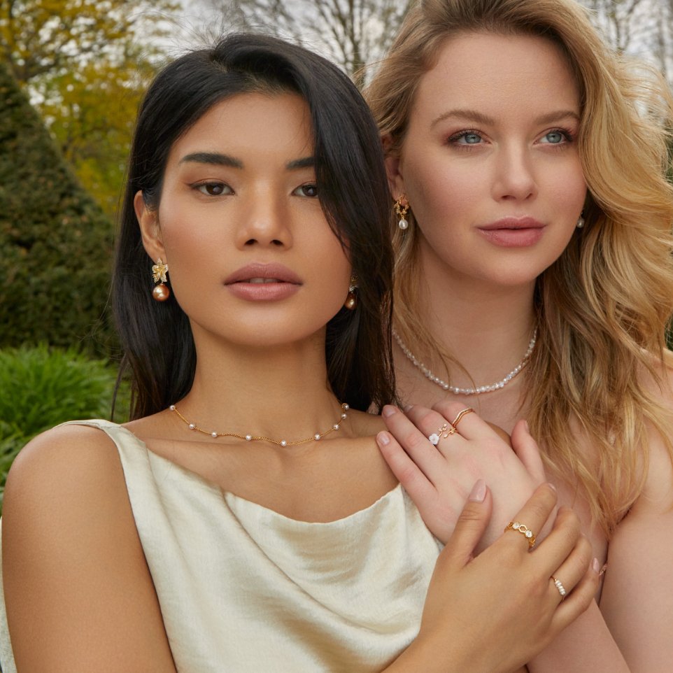 Pure pearl necklace