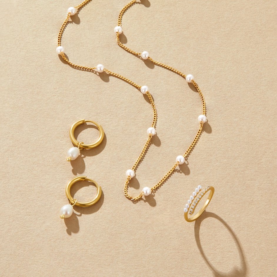Pure pearl necklace