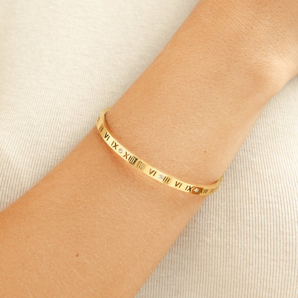 Roman bracelet
