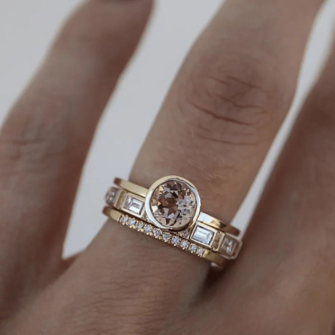 Elegant shiny Venia I ring