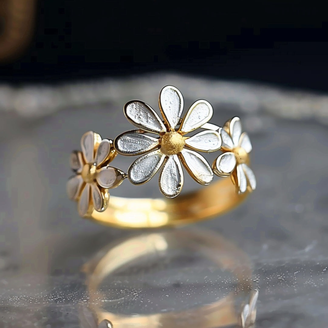 Golden Daisy Ring