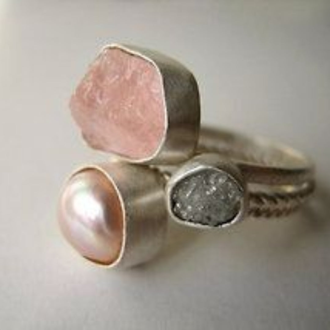 Pink pearl stone ring