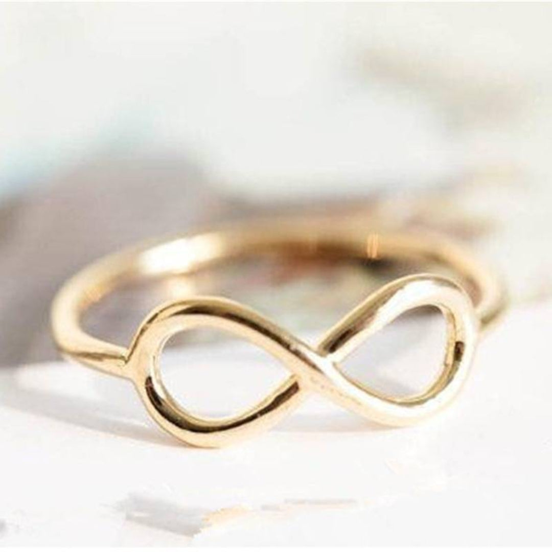 Infinity ring