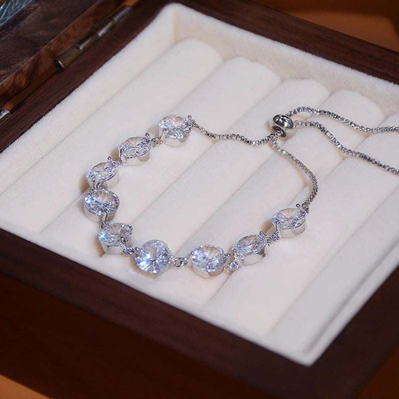 Luxury bracelet with zircons