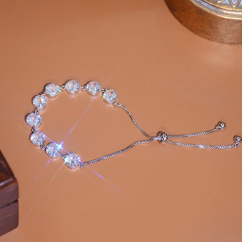 Luxury bracelet with zircons