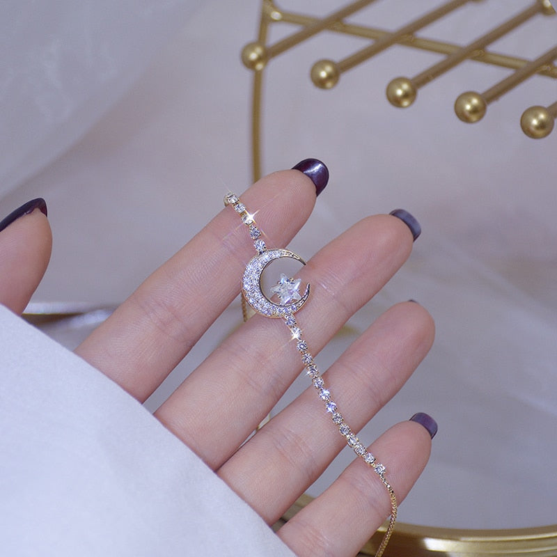 Moon Bracelet in Zirconia