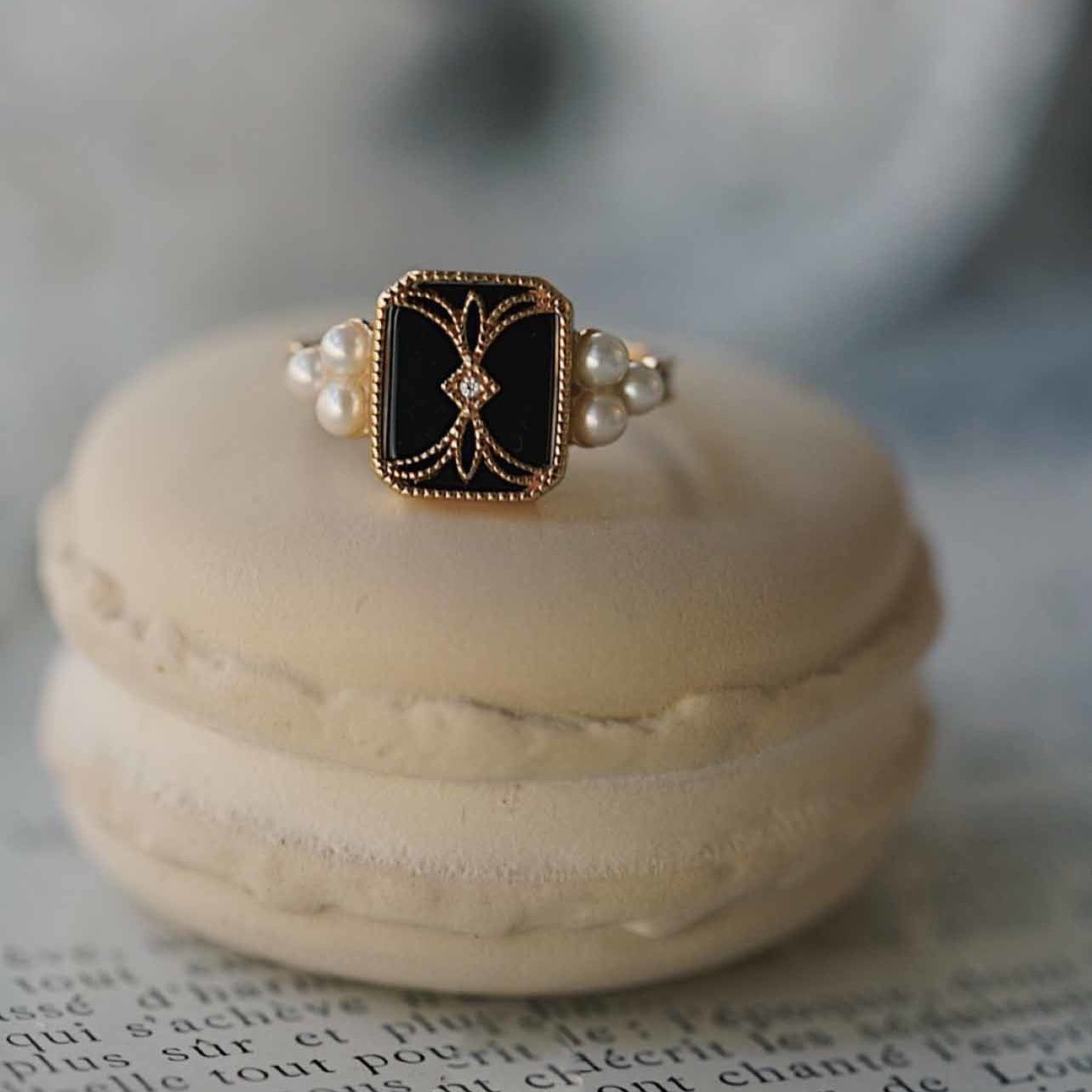 Adjustable black onyx pearl ring