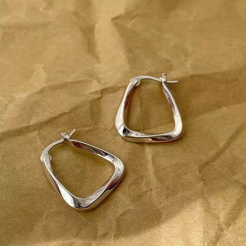 Square hoop earrings