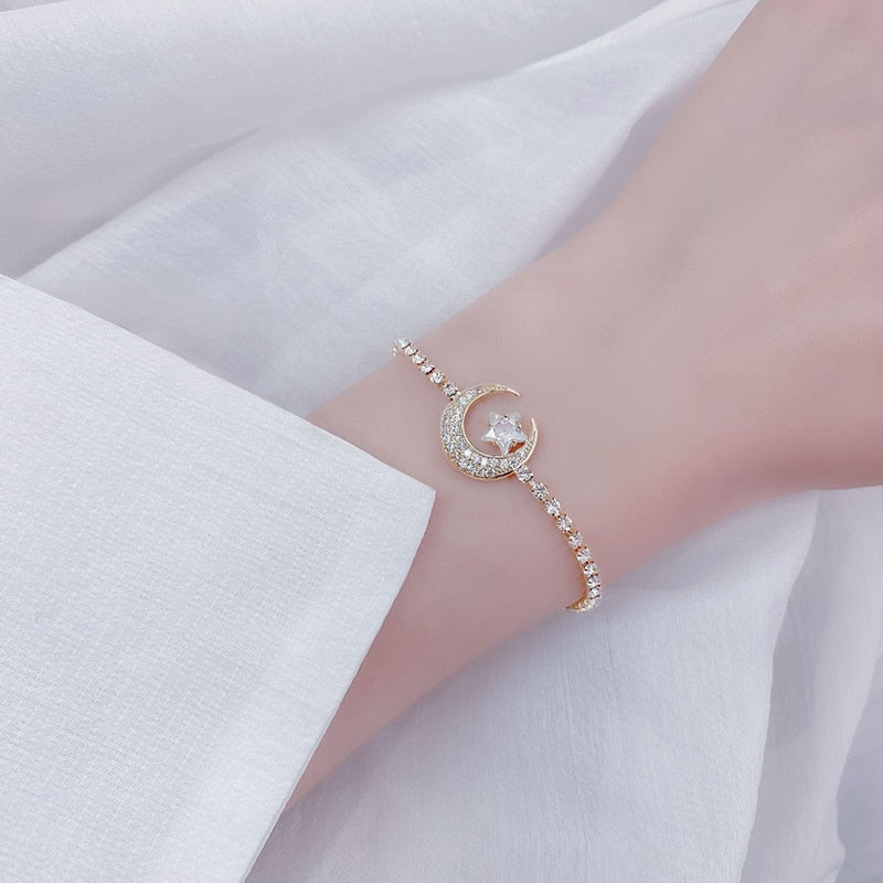 Moon Bracelet in Zirconia