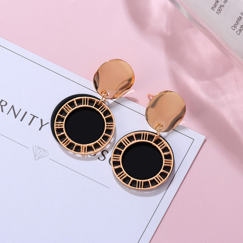 Luxury earrings with dark mandala