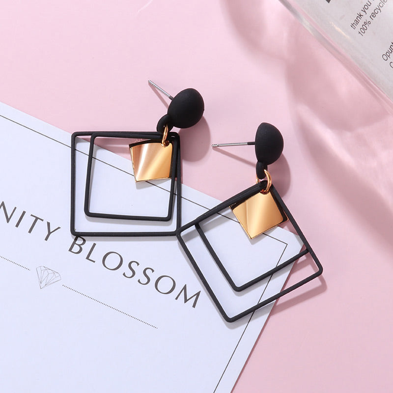 Luxury dark cubic earrings