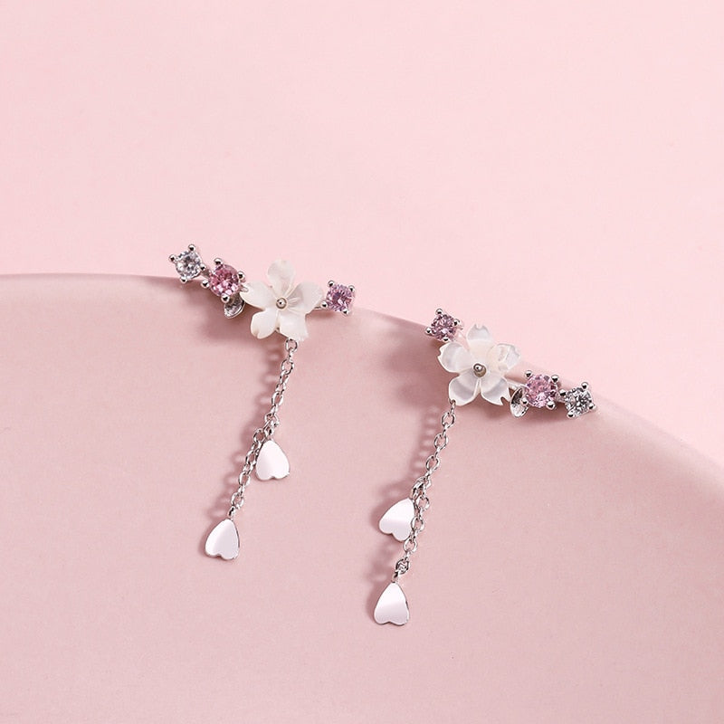 Crystal earrings with floral design