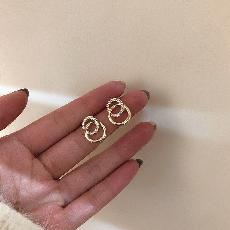 Simple double circle earrings with zircons