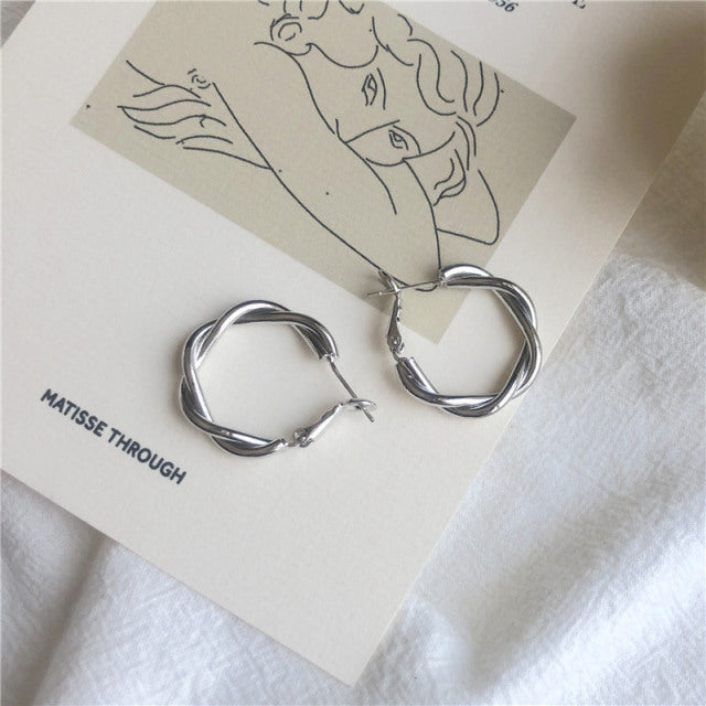 Bow earrings