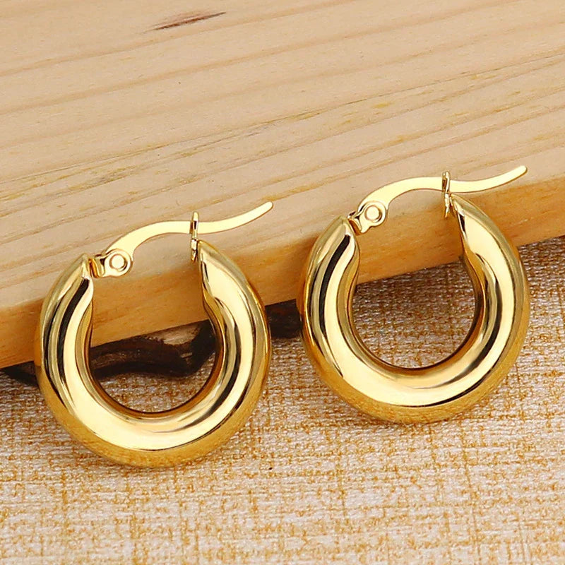 Chunky minimalist earrings