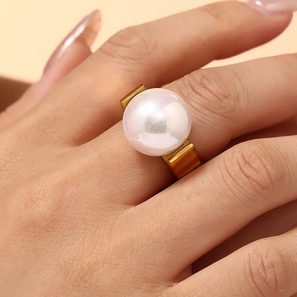 Pearl Haven Large Pearl Ring I