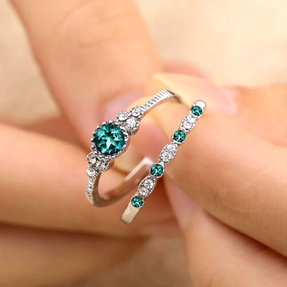 Elegant green zirconia ring