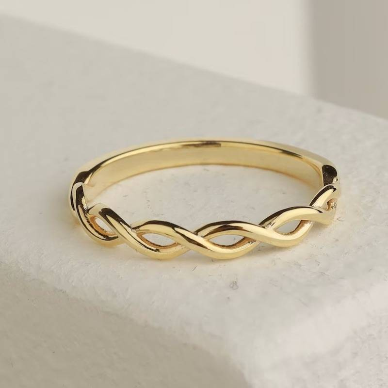 Infinity knotted ring