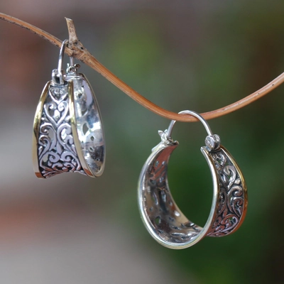 Hollow earrings
