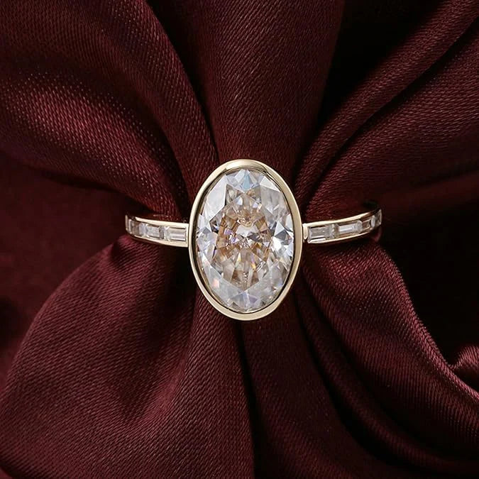 Fine moissanite ring