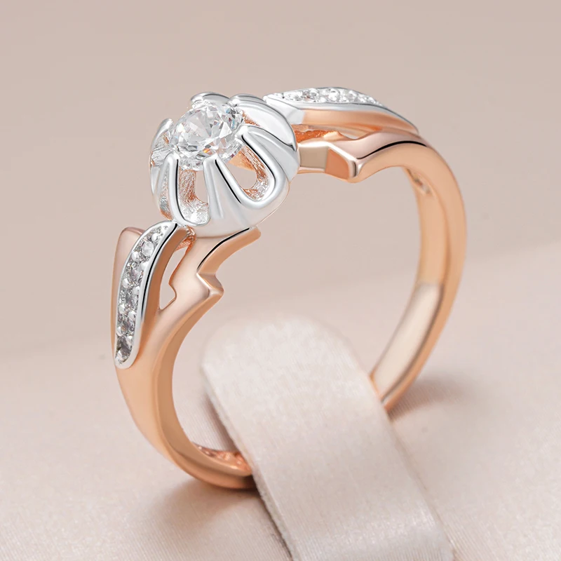 Elegant shiny ring