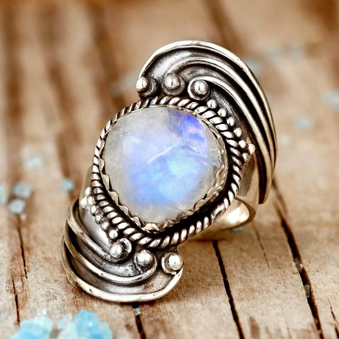 Spiral moon ring