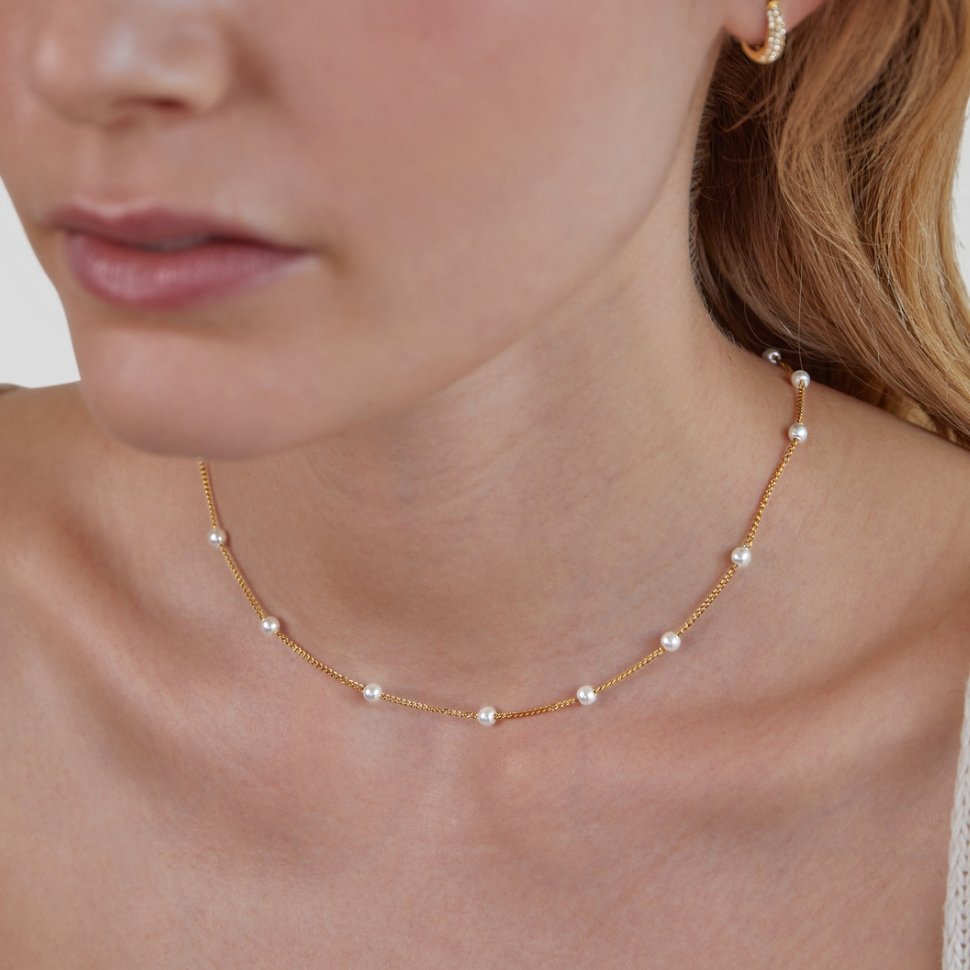 Pure pearl necklace