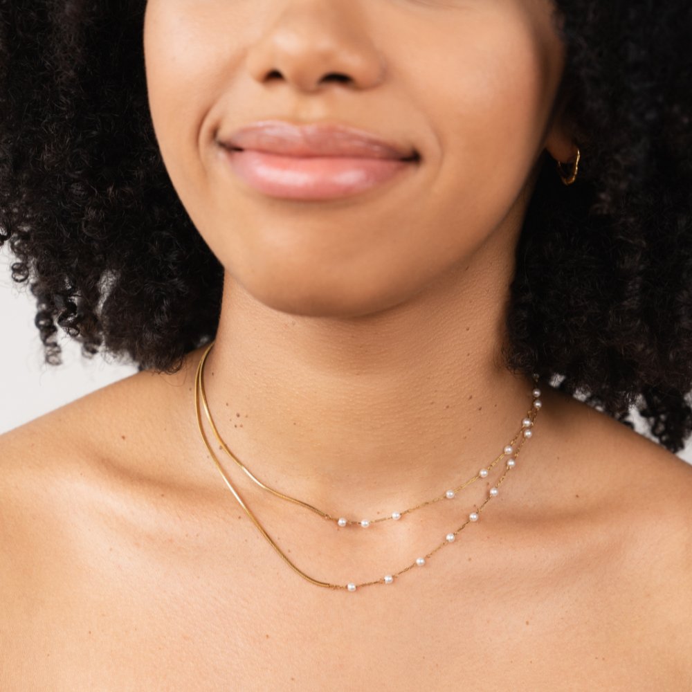 Long pearl chain necklace