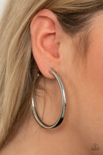 Load image into Gallery viewer, Curve Ball - Silver Earrings
