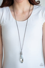 Load image into Gallery viewer, Jaw-Droppingly Jealous - Black Necklace Paparazzi
