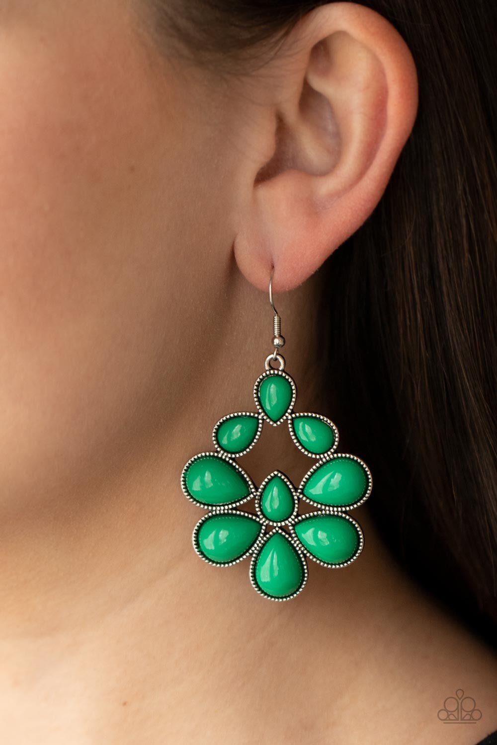 In Crowd Couture Green Earrings Paparazzi